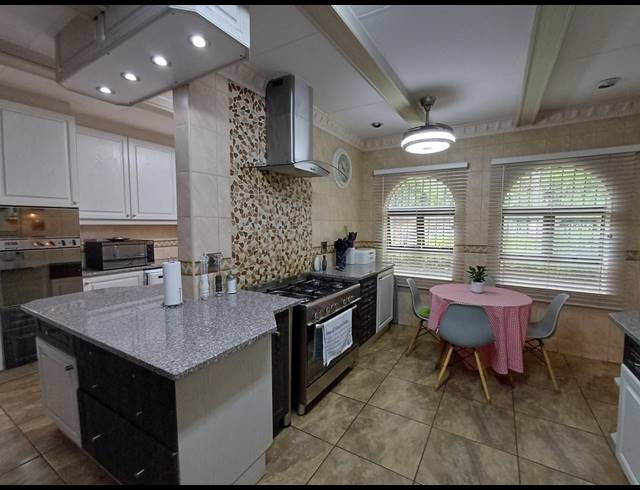 5 BEDROOM HOUSE FOR SALE IN VANDERBIJLPARK SE 2